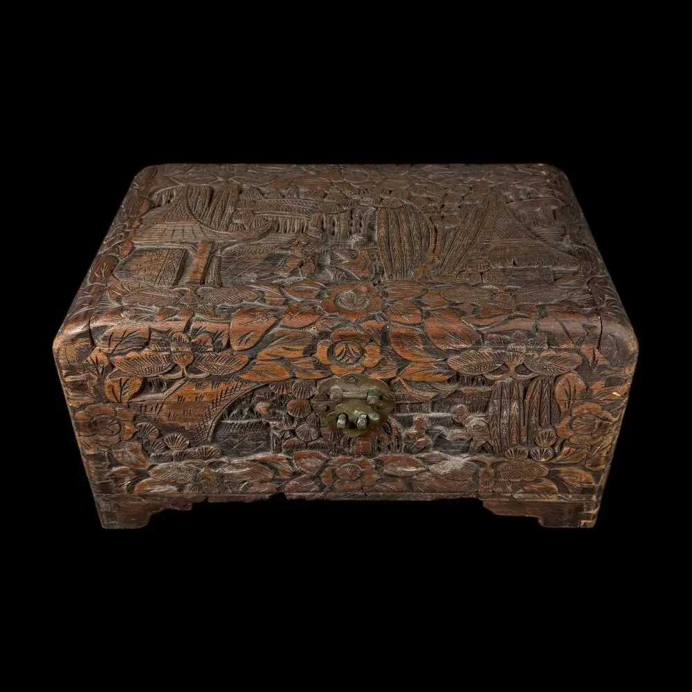 Hand CARVED CHINESE CAMPHORWOOD wood CHEST Jewelry Box Antique